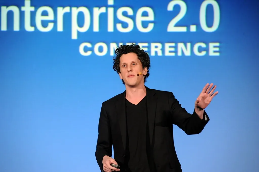 DEMO‑Watch‑Aaron‑Levie‑0022 (Flickr via Openverse, by 2.0, credit: E2 Conference)