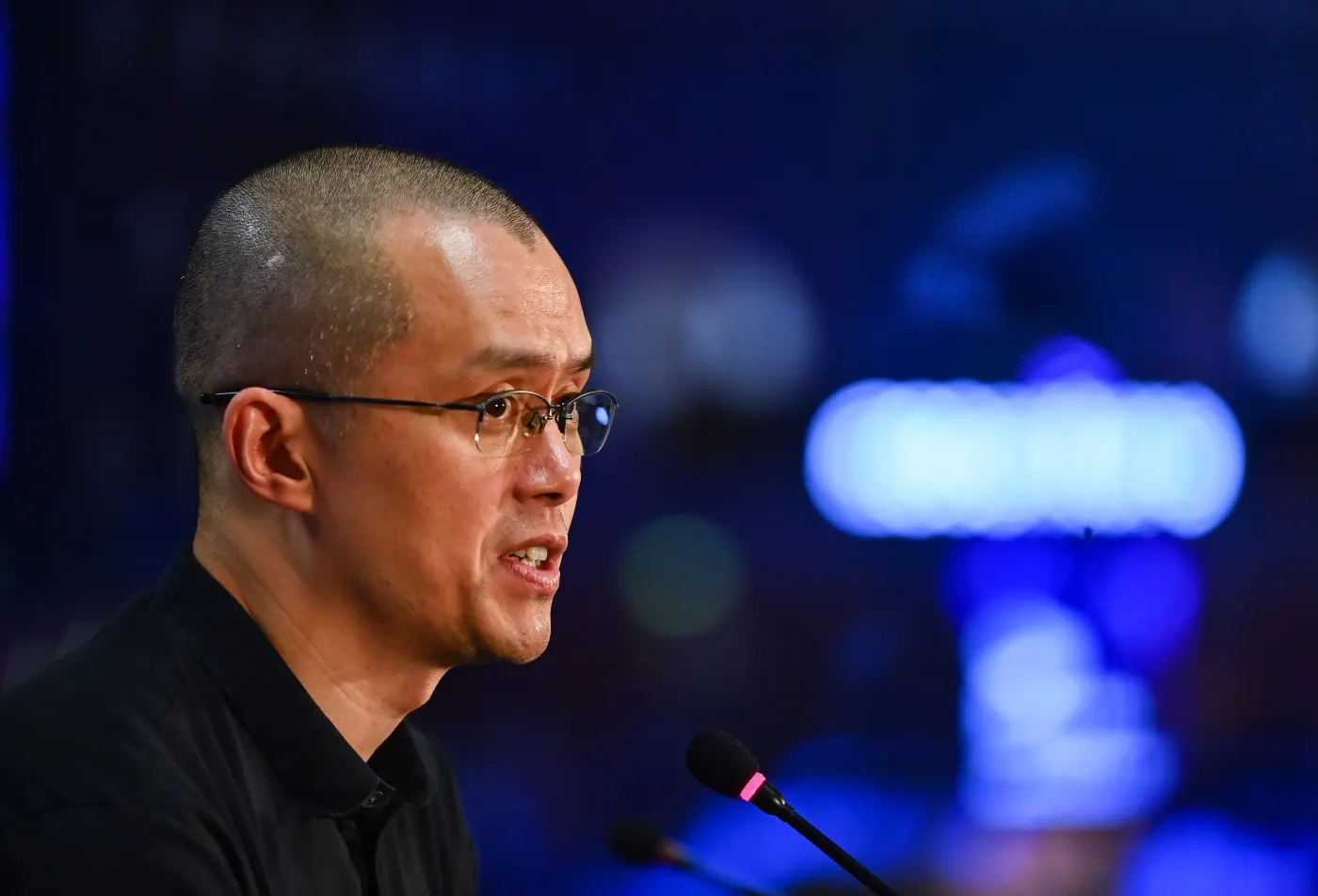 Changpeng Zhao with guest at Web Summit