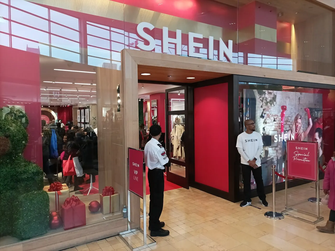 A SHEIN pop-up store (Wikimedia Commons, credit needed)
