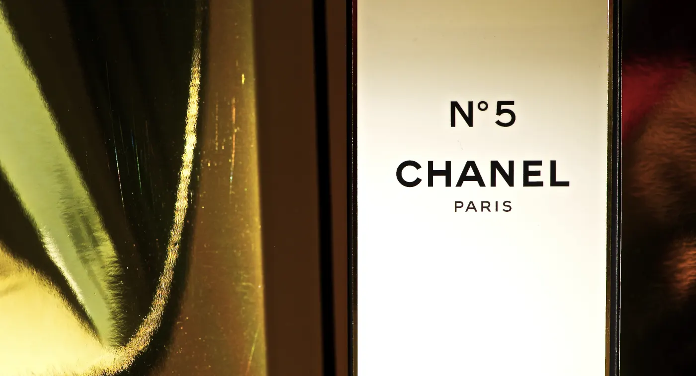 Chanel No. 5 Paris display