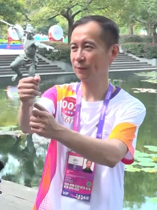 Another portrait of Daniel Zhang, 2023 (Wikimedia Commons, see Commons page)