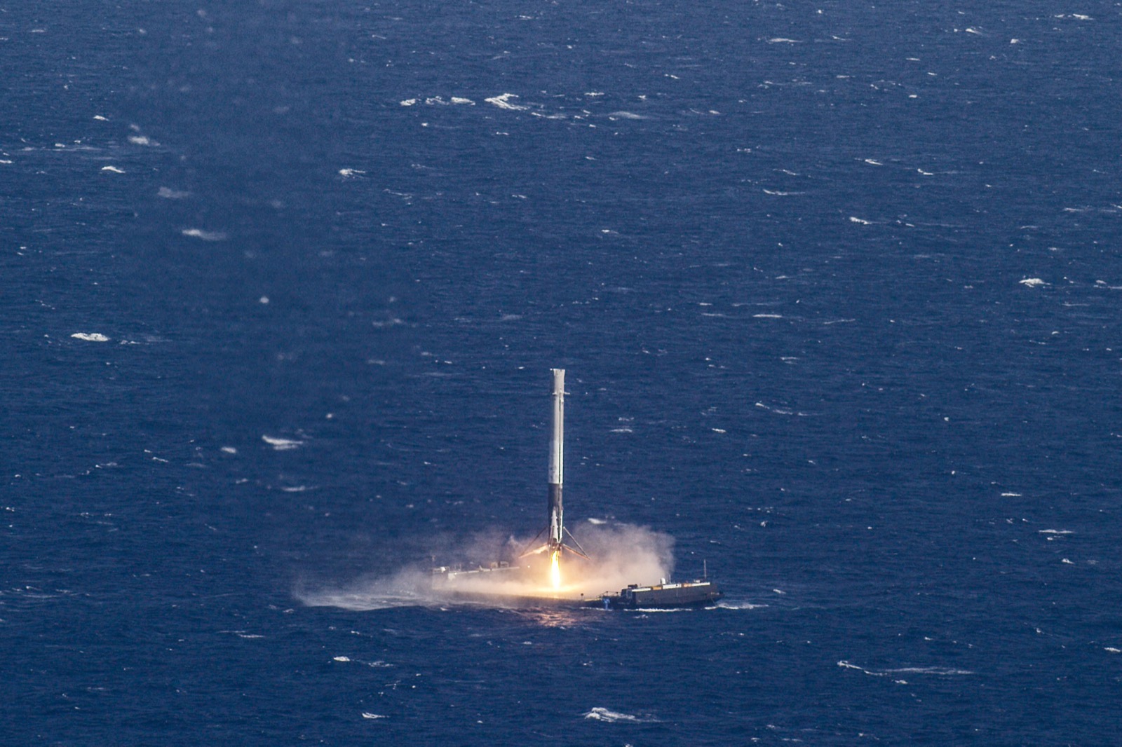 Falcon 9 stage landing on a droneship