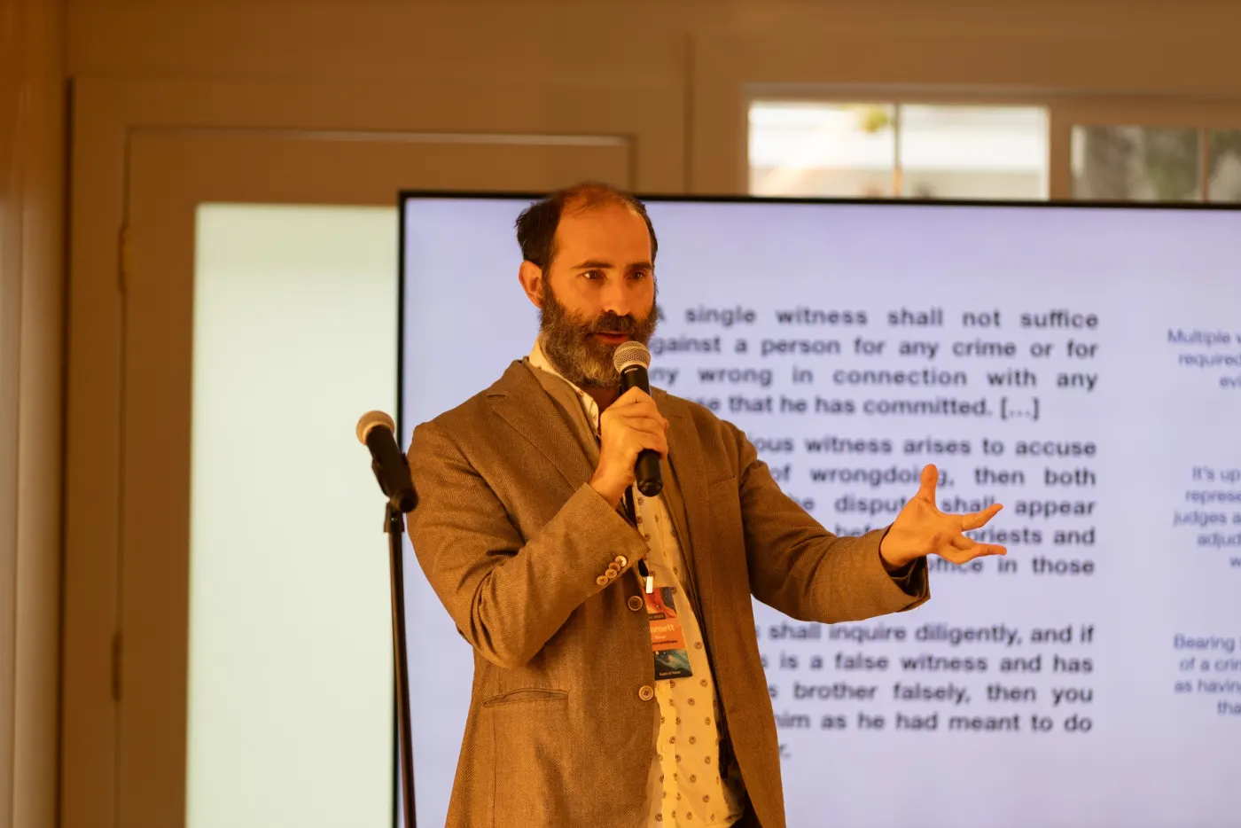 Emmett Shear speaking at the Manifest conference. (Flickr via Openverse, by-sa 4.0, Nikita Sokolsky)