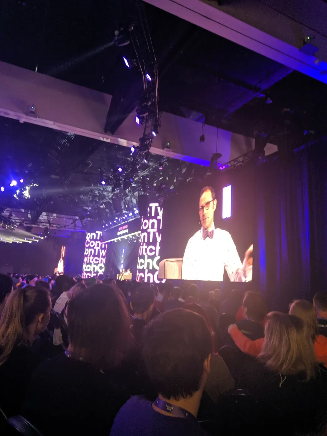 00_cover_emmett_shear_twitchcon_2019.jpg (Wikimedia Commons, credit needed)
