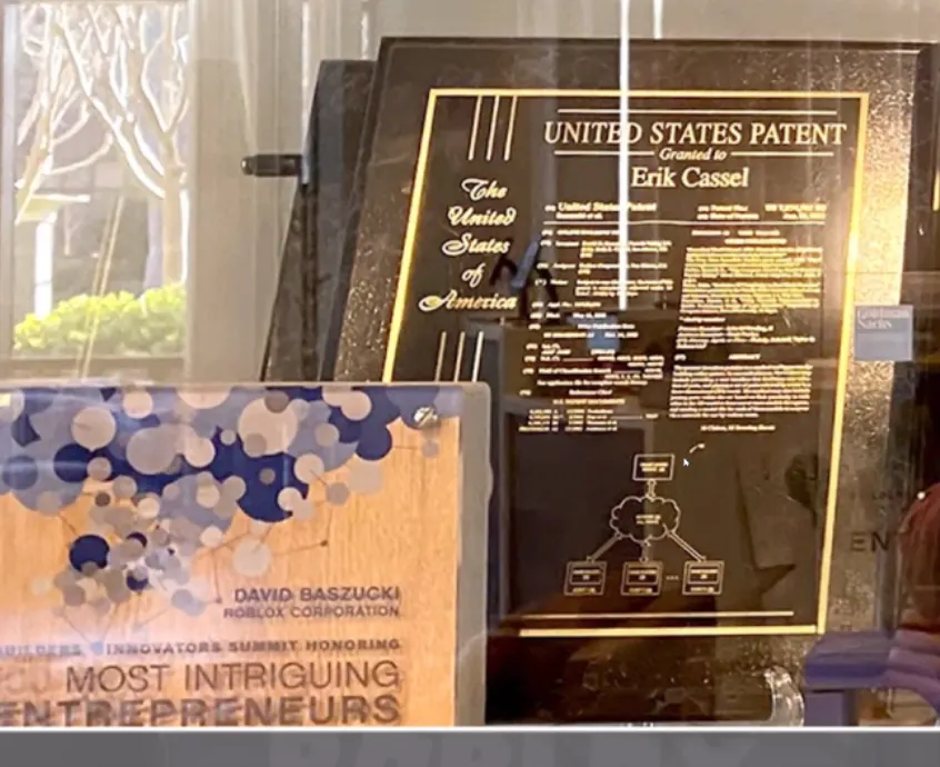 A Roblox patent and award displayed at the company's headquarters (Wikimedia Commons, credit needed)