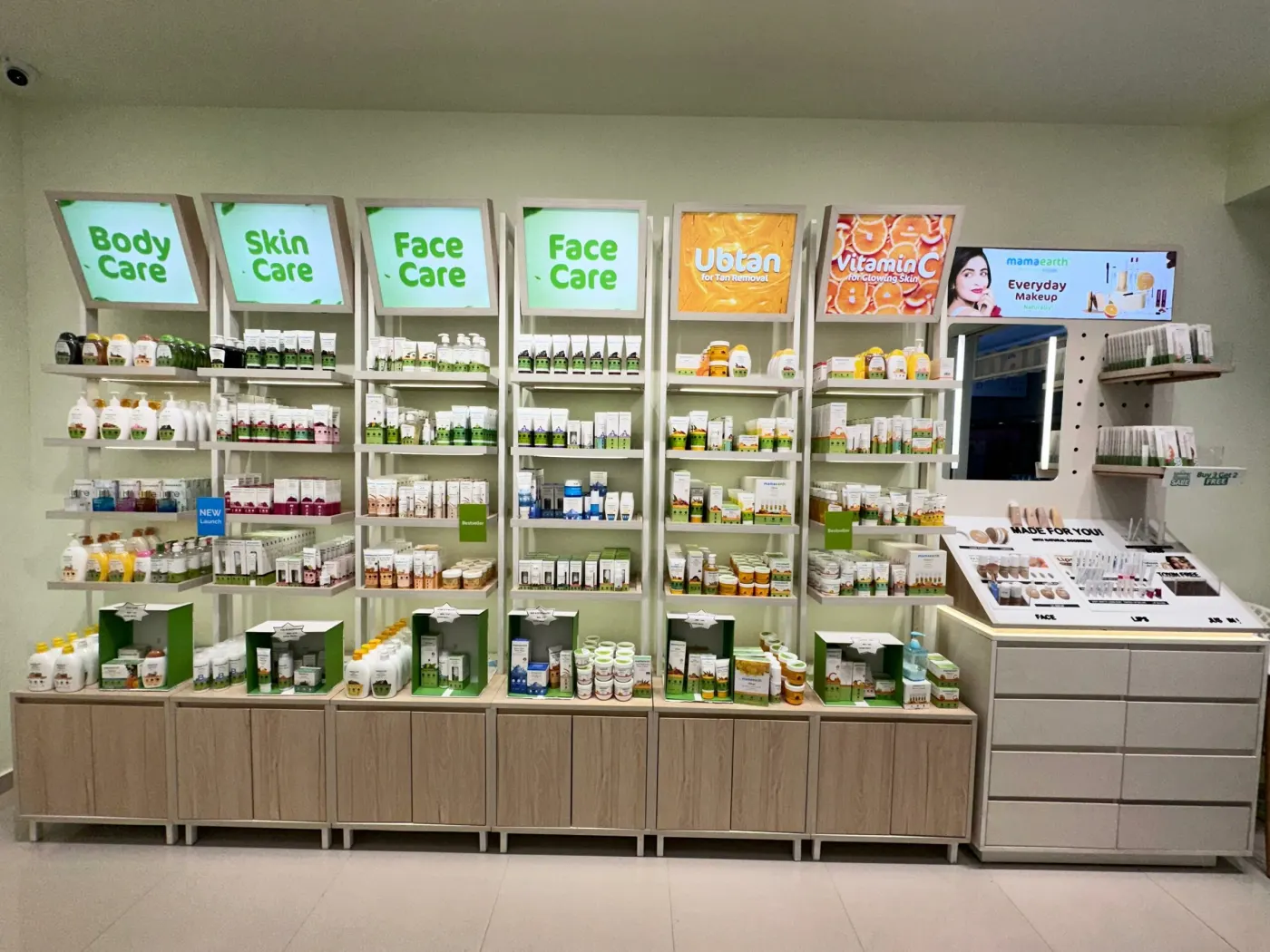 Gallery mall retail