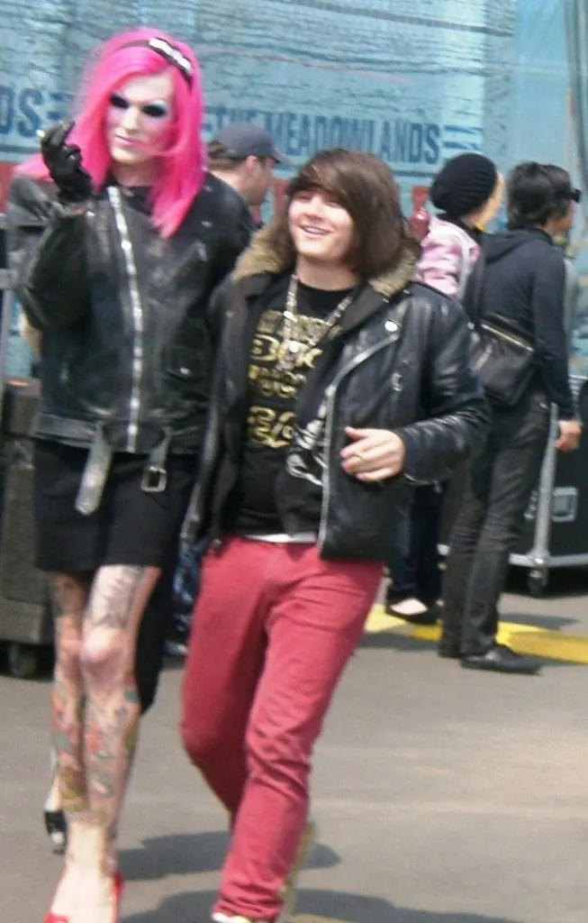 Jeffree Star with Mason Musso at a public appearance (Flickr via Openverse, by 2.0, Beyond The Barricade Photography)