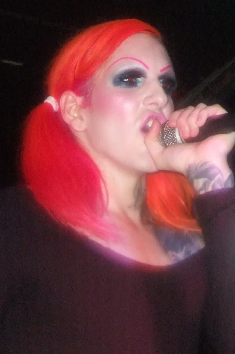 Jeffree Star performing at a UK concert in 2009