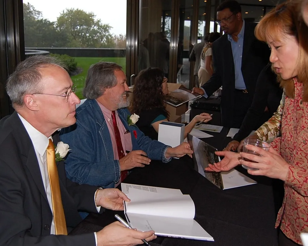 Kevin Harrington with co‑founder Ed Windhorst at a business event. (Flickr via Openverse, by-nc-nd 2.0, credit: Lake Point Tower)
