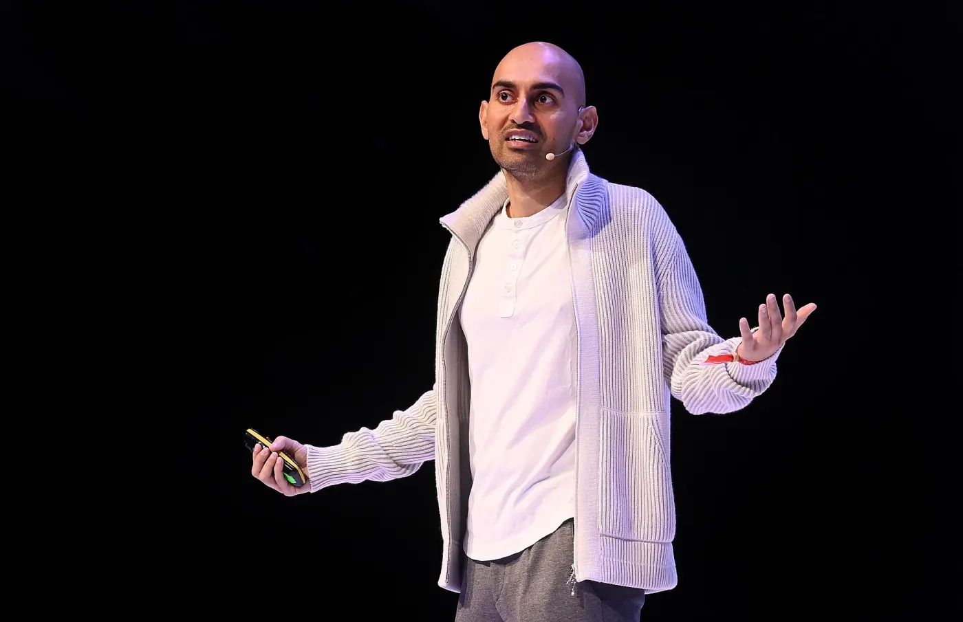 Neil Patel at PandaConf, 2022 (Wikimedia Commons, credit needed)
