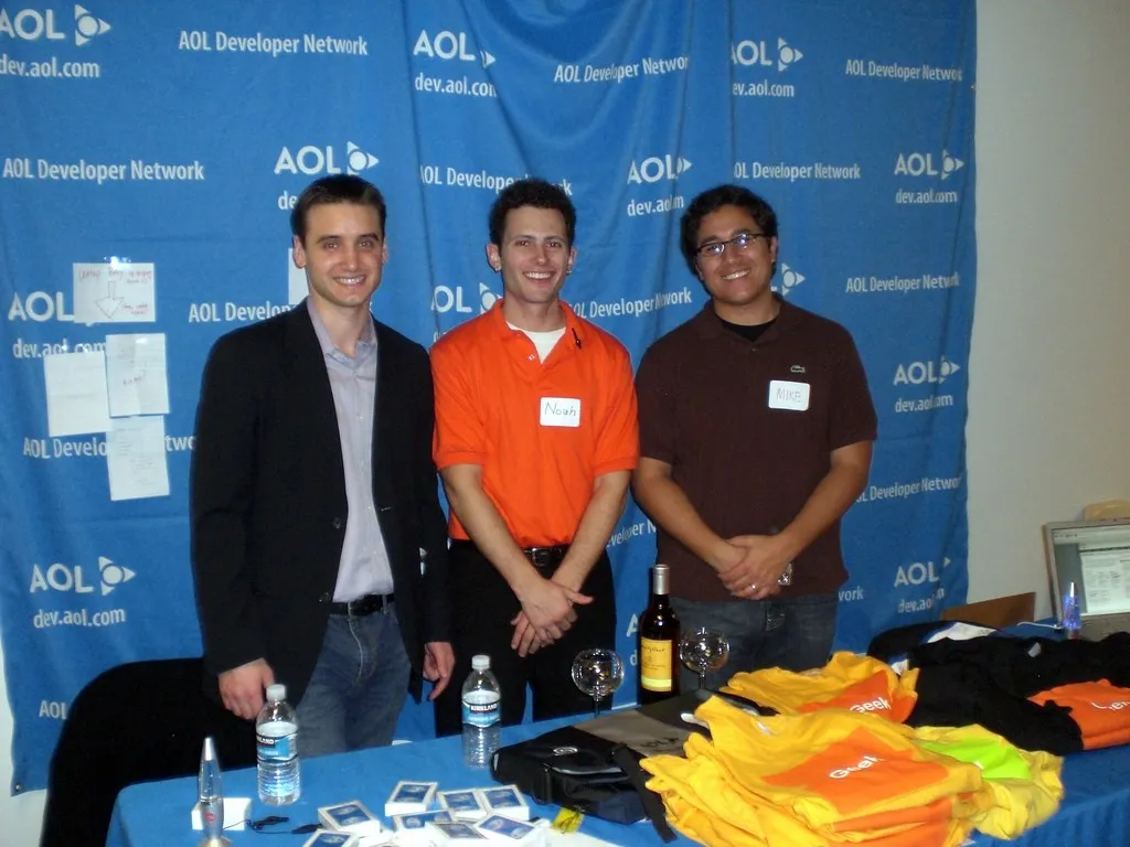 Frank Gruber and Mike Macadaan with Community Next organizer Noah Kagan (Flickr via Openverse, by-nc-nd 2.0, credit: Frank Gruber)