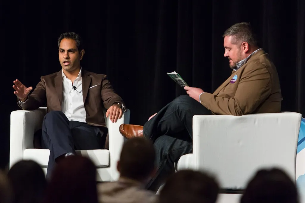 Ramit Sethi speaking at a seminar (Flickr via Openverse, License 2.0, credit: marubozo)