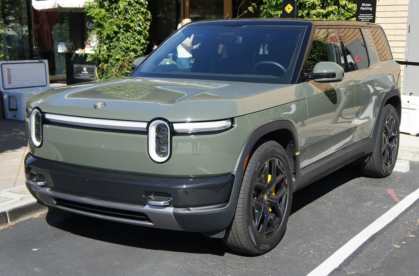 The Rivian R2 (Wikimedia Commons, credit needed)