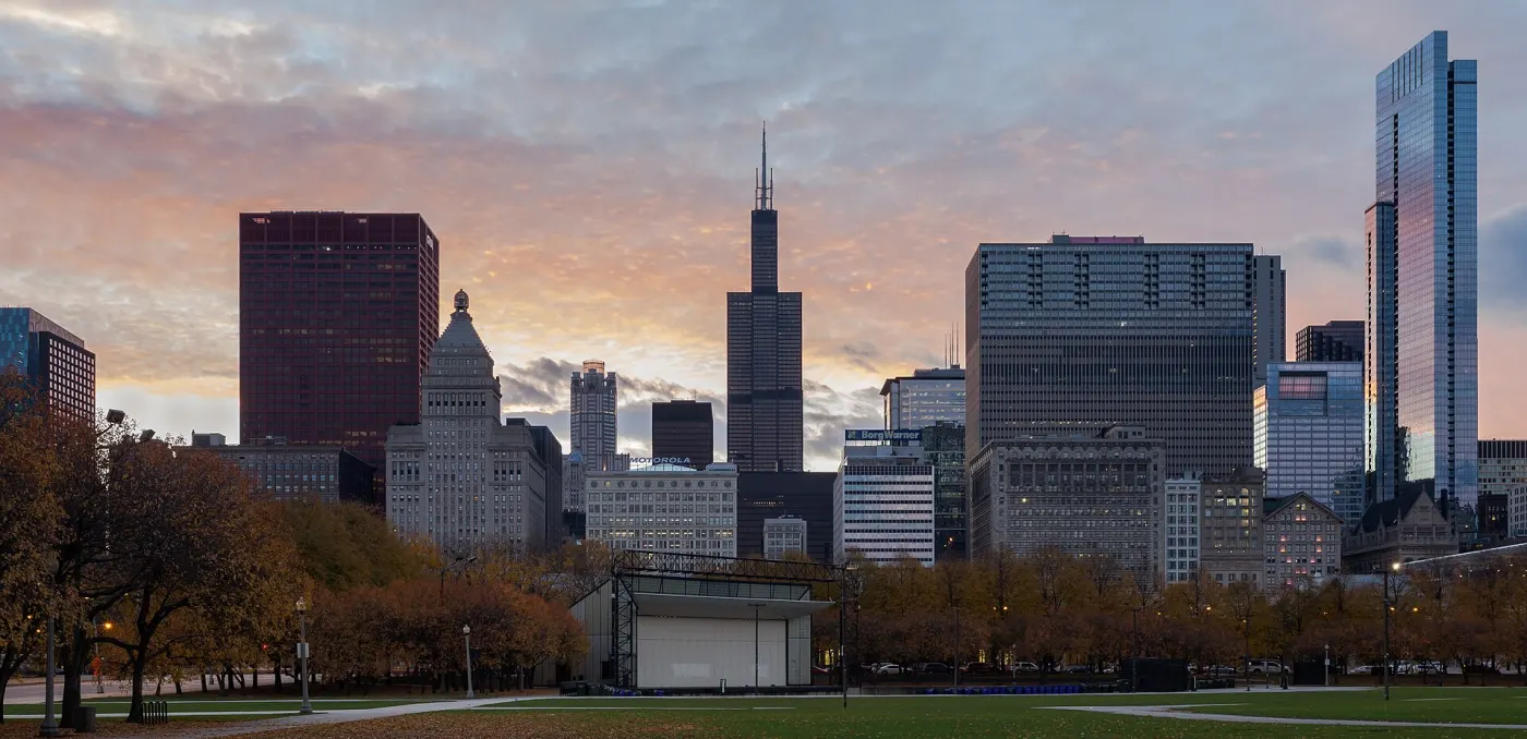 Chicago skyline at twilight over Grant Park