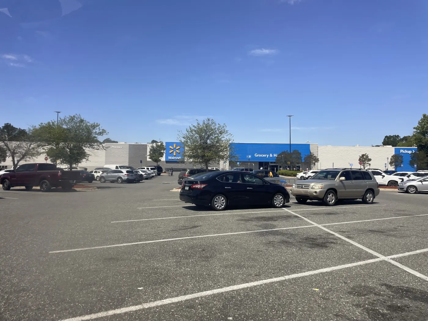 Modern Walmart Supercenter