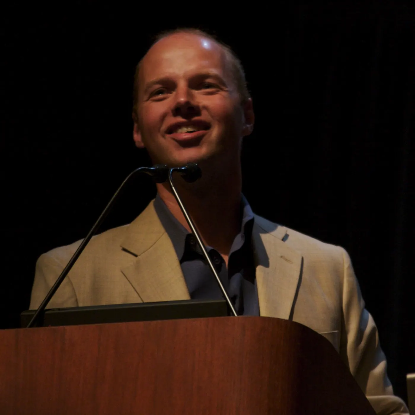 Sebastian Thrun at Stanford, 2006 (Wikimedia Commons, credit needed)