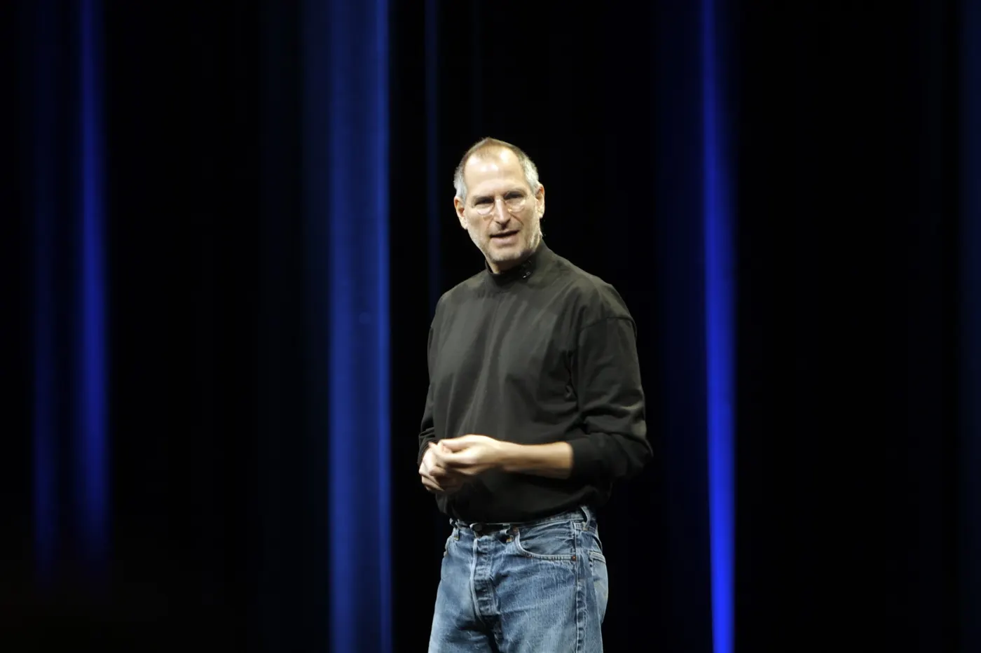 Steve Jobs in a difficult public period