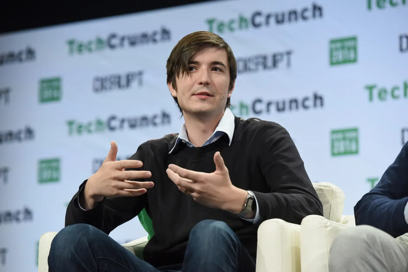 Vlad Tenev on stage at TechCrunch Disrupt, 2016 (Wikimedia Commons, credit needed)