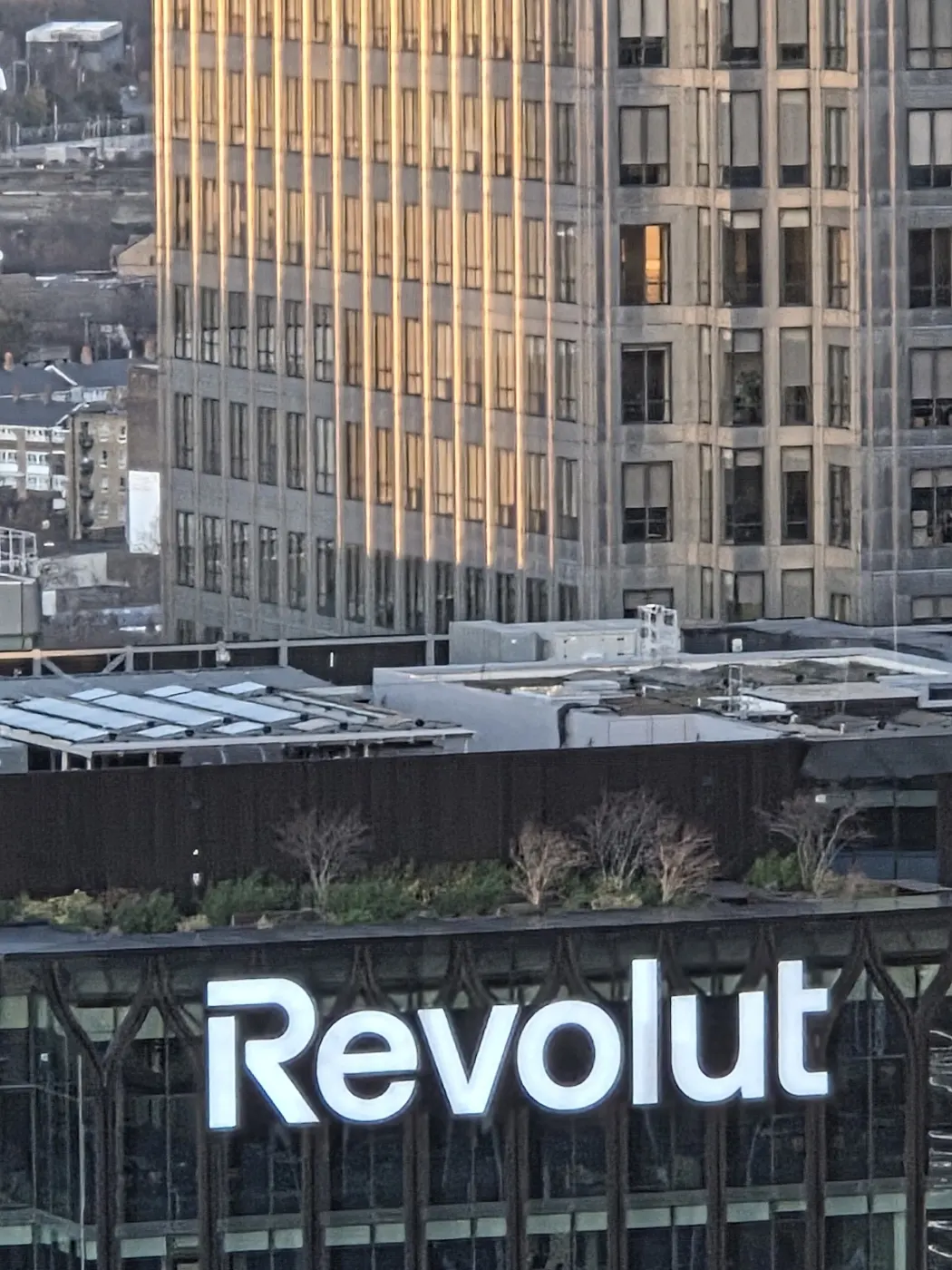 Canary Wharf, London, home of Revolut's headquarters (Wikimedia Commons, credit needed)