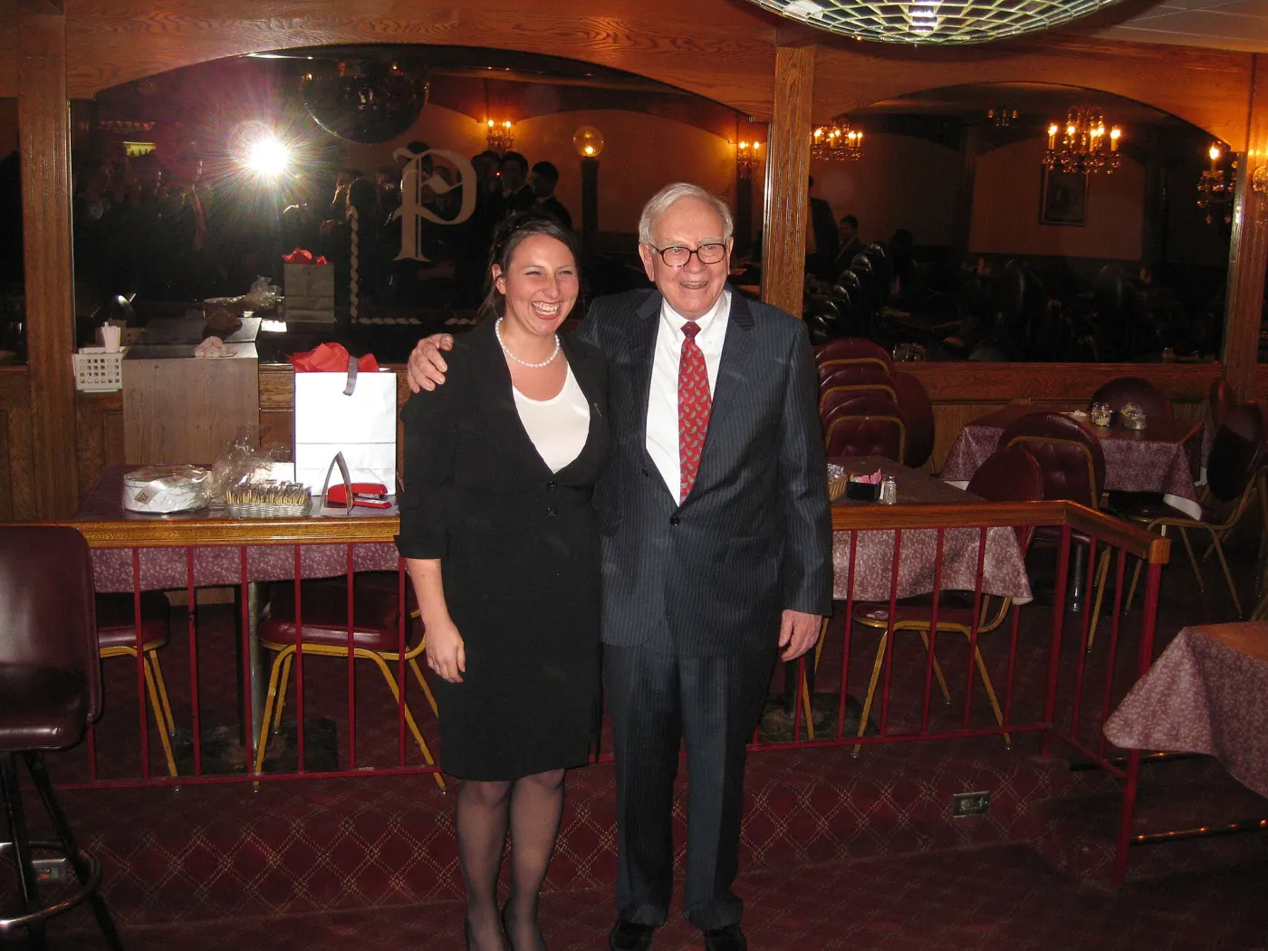 Warren Buffett with Fisher College of Business Student - 439