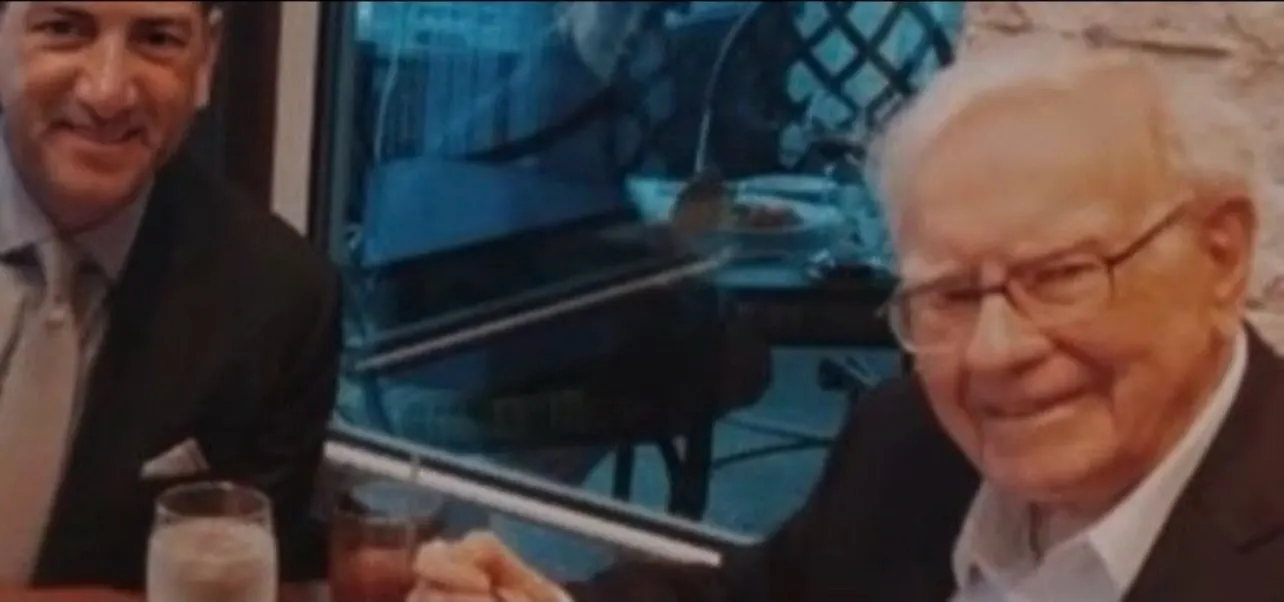 Billionaires Warren Buffett and Sandro Salsano lunch in Omah