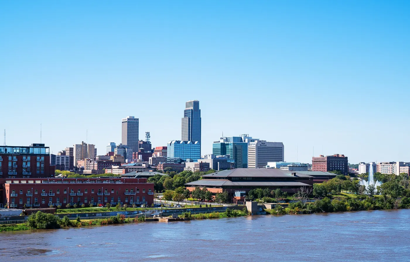 City of Omaha, Nebraska Skyline on the Missouri River (30899
