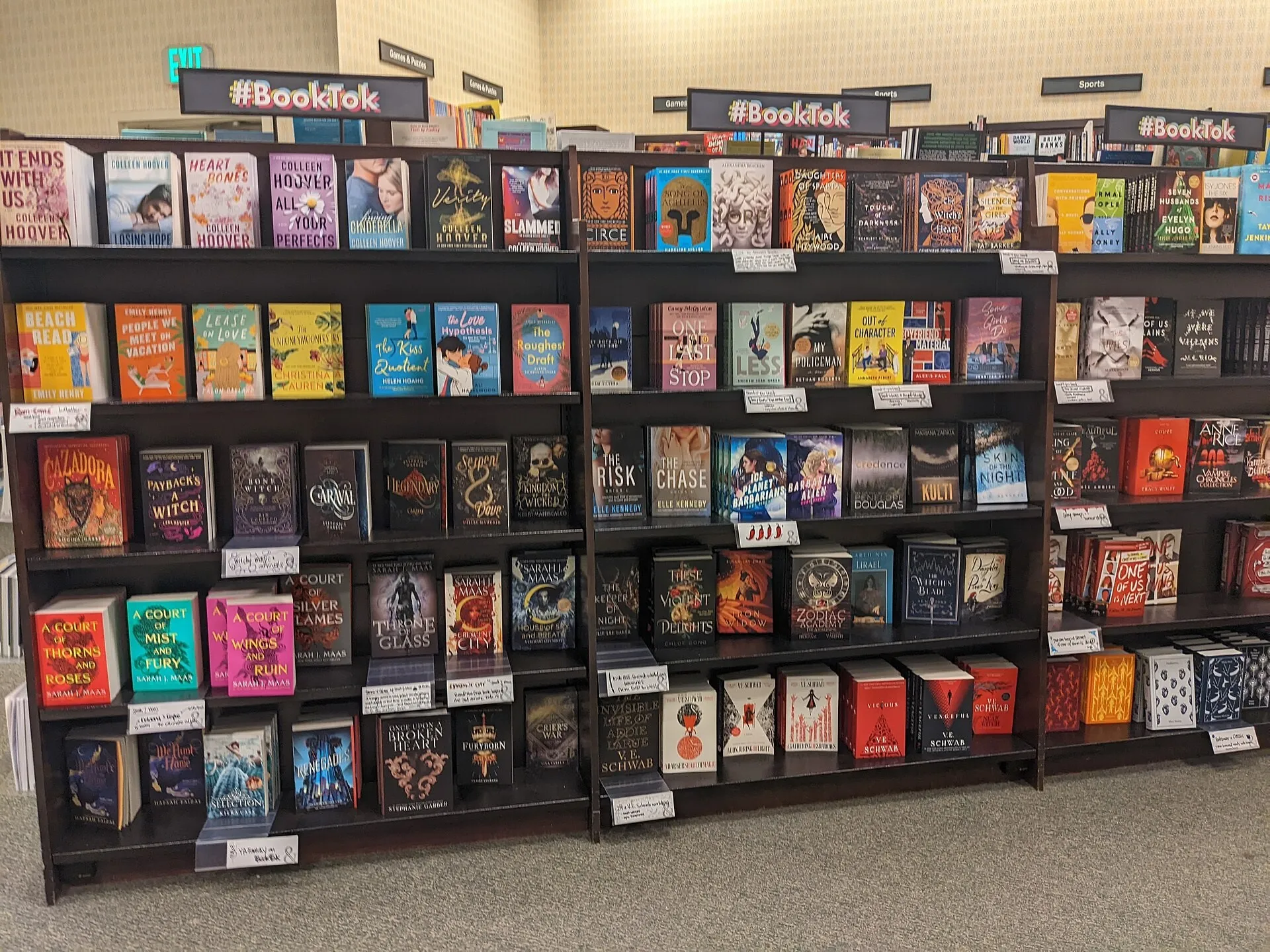 A BookTok section in a Barnes & Noble store in Los Angeles, showing TikTok's influence (Wikimedia Commons, credit needed)